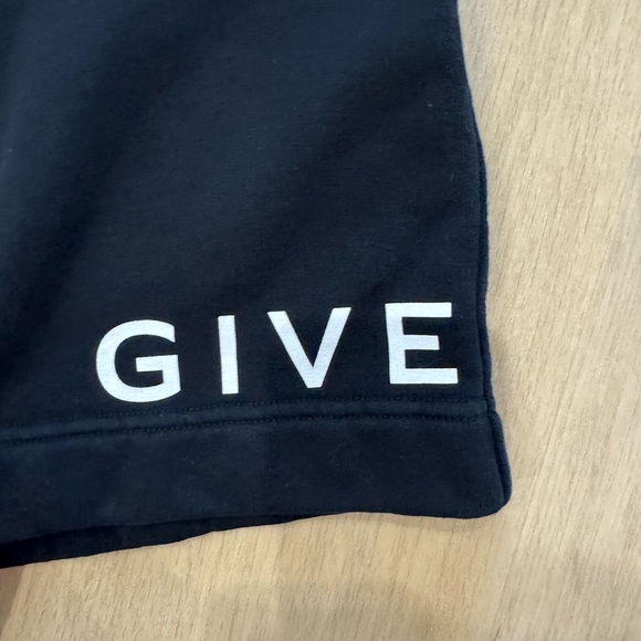 GIVENCHY Bermuda Sweat Shorts - Picture 6 of 12